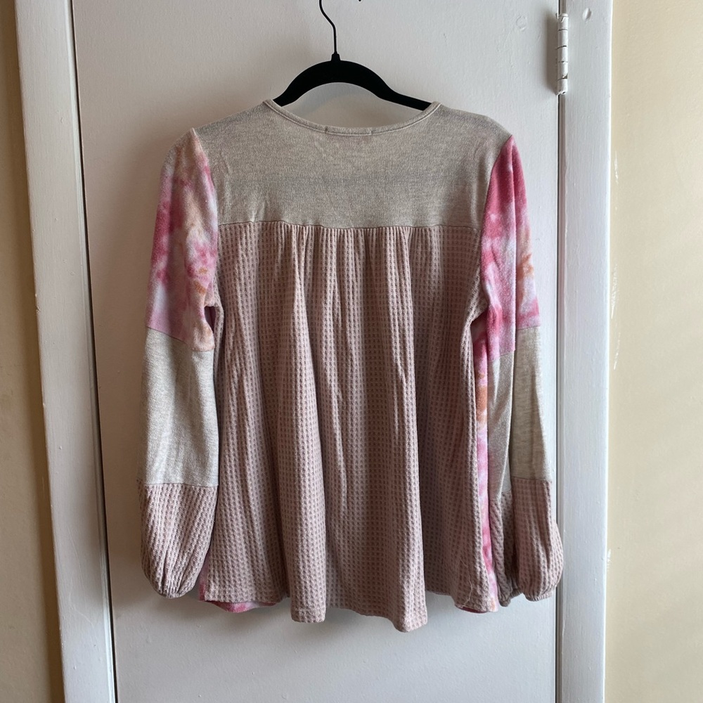 Hailey & Co patterned waffle long sleeve boutique top size small